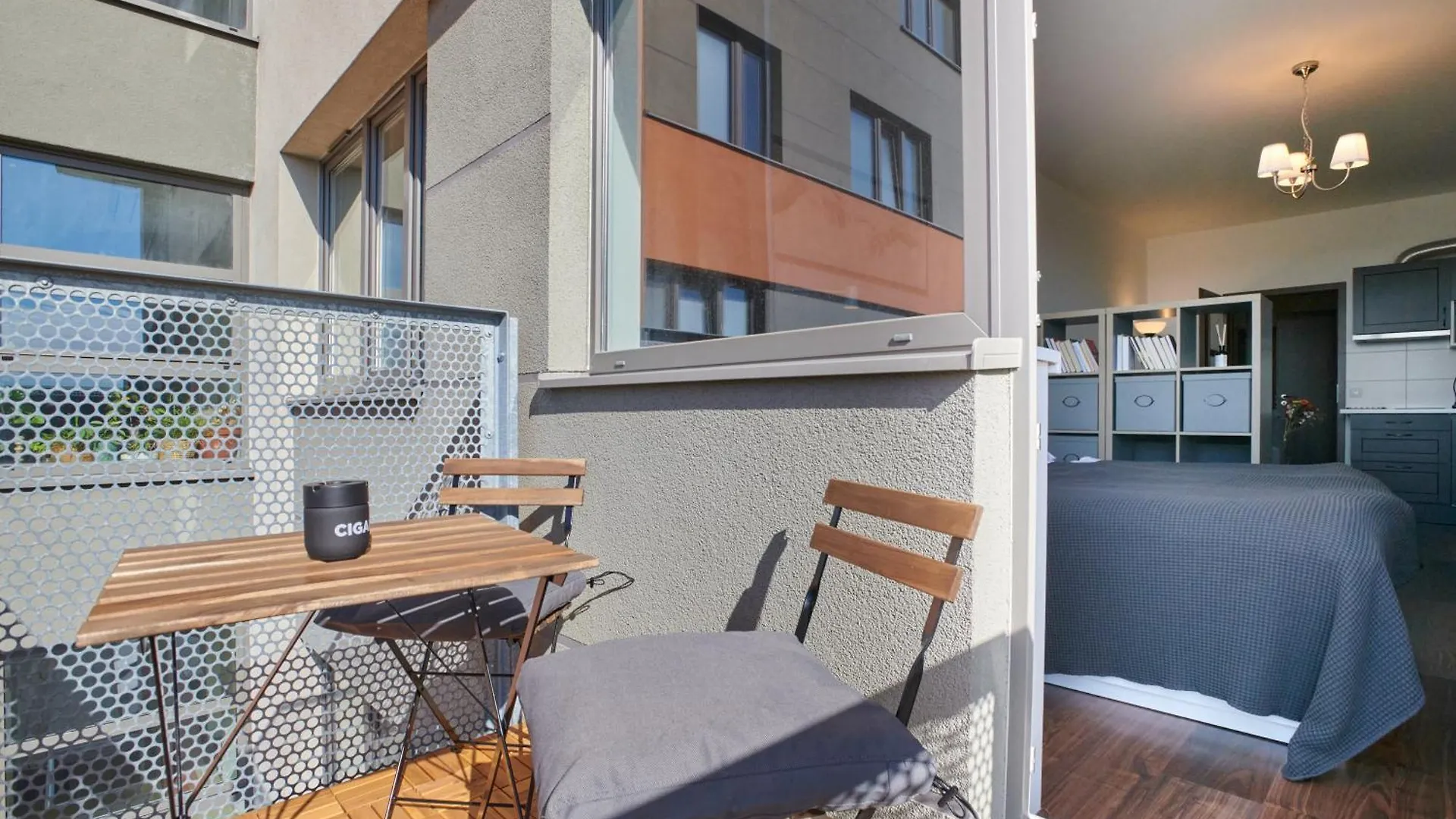 High-Sky O2 Arena Apartment With Garage Parking And Ac Praga 0*,  República Checa